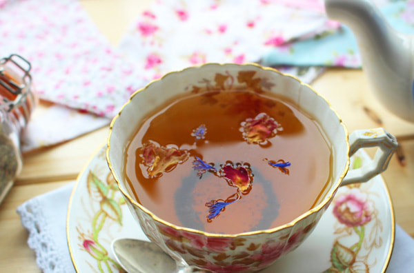 Miss Windsor's Delectables & Mrs Simkins - Review of Fortnum & Mason - The Wedding Bouquet Blend Tea! To commemorate the royal marriage of Prince Harry & Meghan Markle - Duke & Duchess of Sussex!