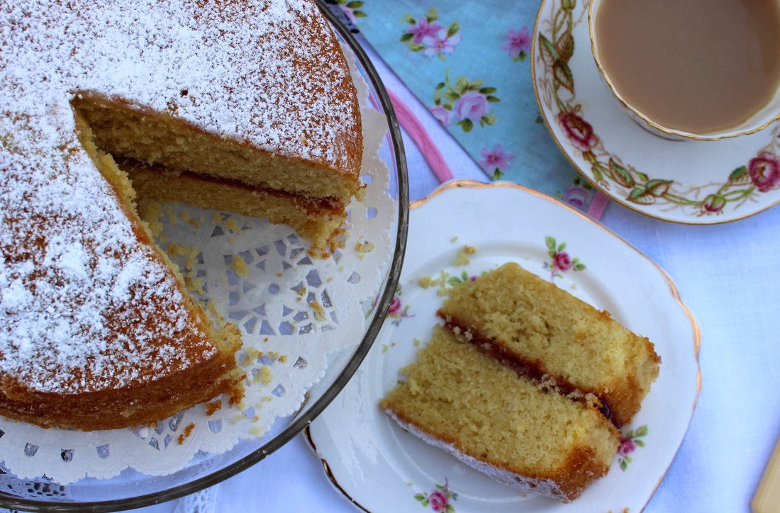 Miss Windsor presents: Mrs Simkins recipe for Victoria Sponge Cake!