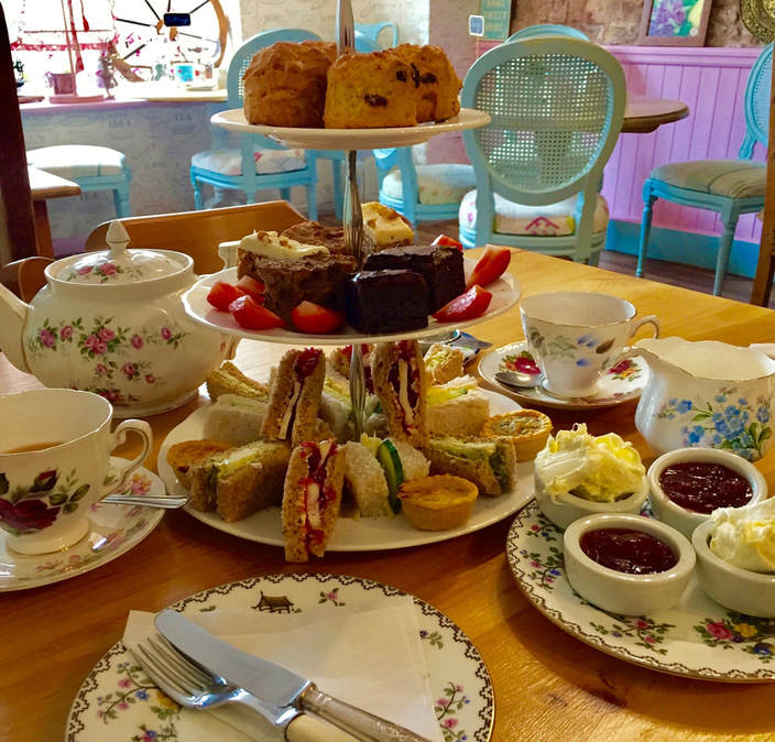 Miss Windsor's Delectables - Celebrates Somerset Day - 2018 - Bishops Lydeard - takes a trip to Daisy Cottage Tearooms for afternoon tea! 