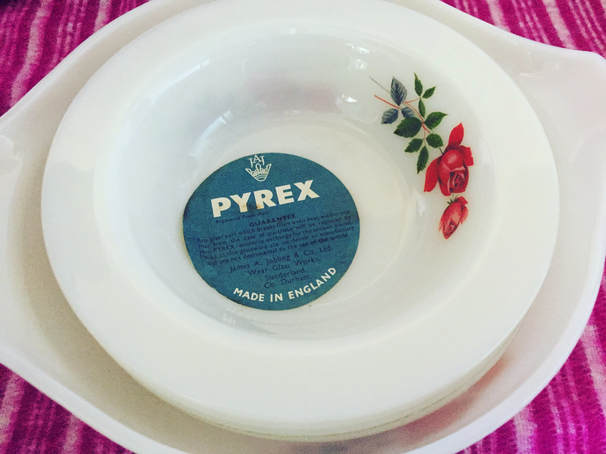Miss Windsor: photo of vintage 'rose' design Pyrex
