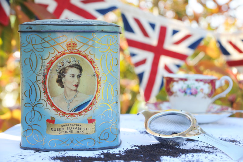 Miss Windsor's Delectables - Review of Miles Berry Berry Loose Leaf Tea. Photo of Queen Elizabeth II vintage 'tea caddy' - to commemorate her coronation - 2nd June 1953. Plus my Fortnum & Mason tea strainer - Piccadilly, London. 